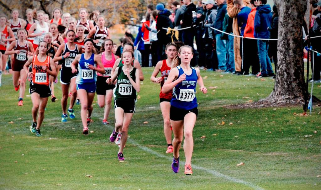 Kaia Swegler Richmond (1377) leaves a group of runners in her wake.(Photo by Karen Swegler)