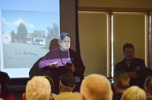 UFO event on Whidbey draws a crowd