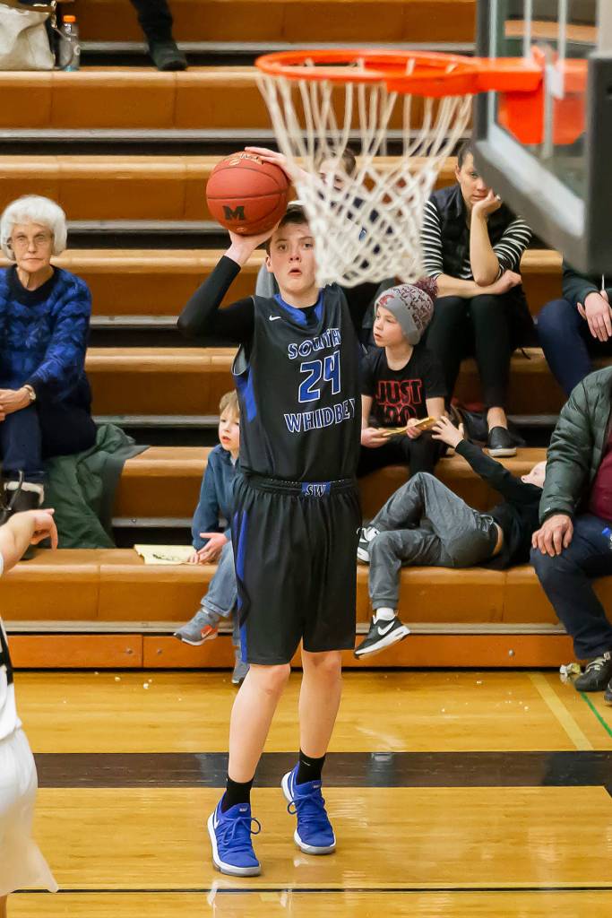 Sterling Patton puts up a three-ball from the corner.(Photo by John Fisken)