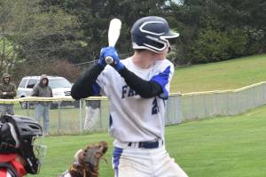 Falcons trip Wolves 8-3 / Baseball