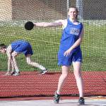Photos: Cougars win 3-team meet / Middle school track