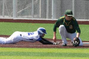 Good season comes to an end at bi-district / Baseball