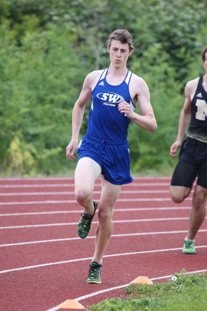 Callahan Yale heads to first place and a state berth in the 1,600.(Photo by John Fisken)