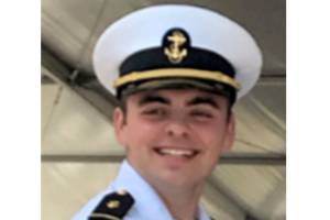 Maverick Christensen graduates cum laude