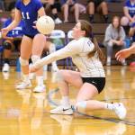 Kayla Knauer receives a serve.(Photo by John Fisken)
