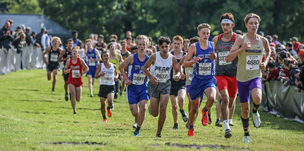 Thomas Simms (3881) and Cooper Ullman (3882) head toward the finish line.(Photo by Matt Simms)