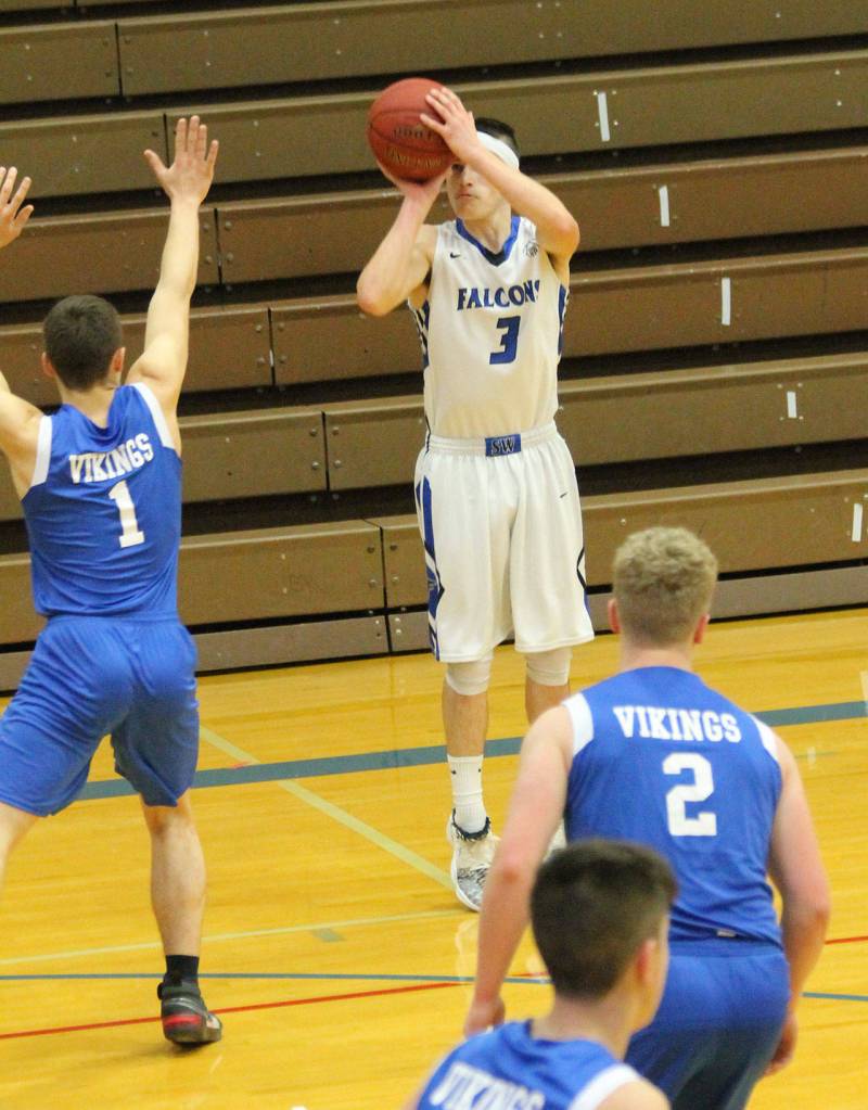 Dexter Jokinen zeroes in on a three-point shot.(Photo by Jim Waller/South Whidbey Record)