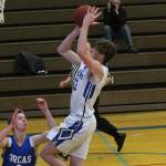 Falcons soar with 2 high-scoring wins / Boys basketball