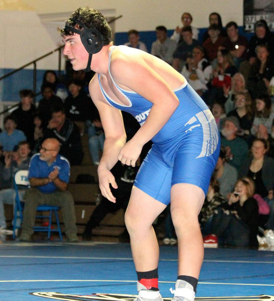 After escaping, the Falcons Cameron Martin gets ready to go on the offensive.(Photo by Jim Waller/South Whidbey Record)