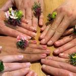 Creative workshop offers jewelry with hints of spring