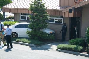 Driver cited after driving into Whidbey Coffee wall