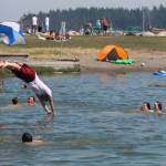 The lagoon and the splash pad at Windjammer Park were popular as residents tried to beat the heat. (Photo by Karina Andrew/Whidbey News-Times)
