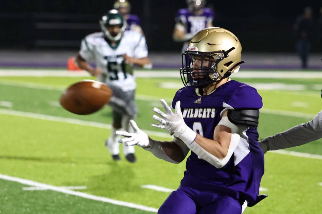 Photo by John Fisken
Oak Harbor senior Brody Chowning during the game on Friday. Oak Harbor defeated Mt. Vernon 35-6.