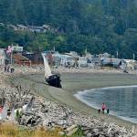 Leah Alden-Jaswal said she first saw the completely beached boat Sunday at 7:30 a.m.. (Photo provided)
Leah Alden-Jaswal said she first saw the completely beached boat Sunday at 7:30 a.m.. (Photo provided)