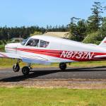 Photo by Luisa Loi
The 1969 Piper Cherokee 140 lands at the DeLaurentis Aiport.