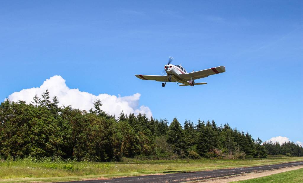 Photo by Luisa Loi
A first group of students successfully takes off, headed towards Fort Casey.