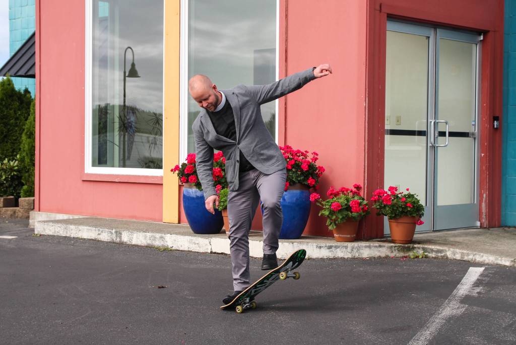 Pastor John Laffoon skates in the parking lot of Grace by the Sea. (Photo by Luisa Loi)