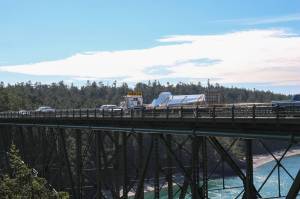 Photo by Luisa Loi
On Sept. 30, a truck transported the 40-foot-tall Angel de la Creatividad sculpture from Bellingham.