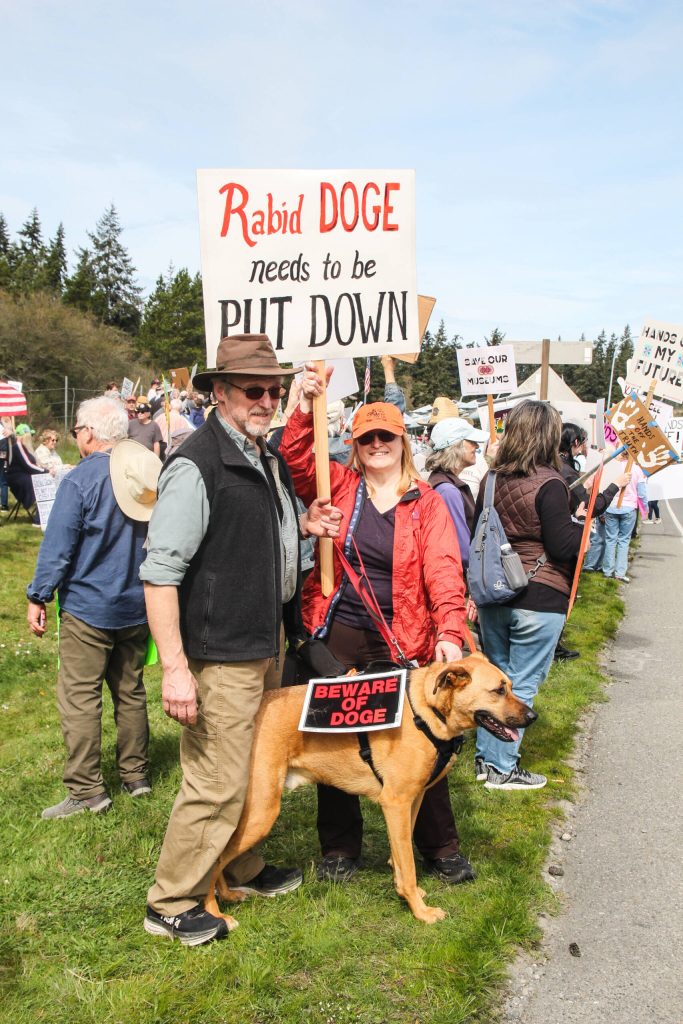 (Photo by Luisa Loi)
Jordan Coe and Aloria Lanshan got creative with their doge, Pax.