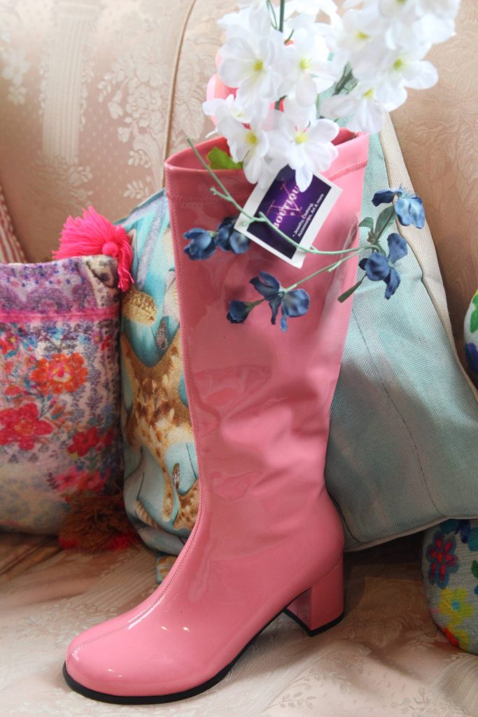 (Photo by Marina Blatt) The boutique is decorated in a quirky, colorful and cute style.