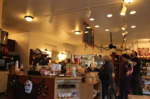 Photos by Marina Blatt
Sweet Monas is rarely empty.